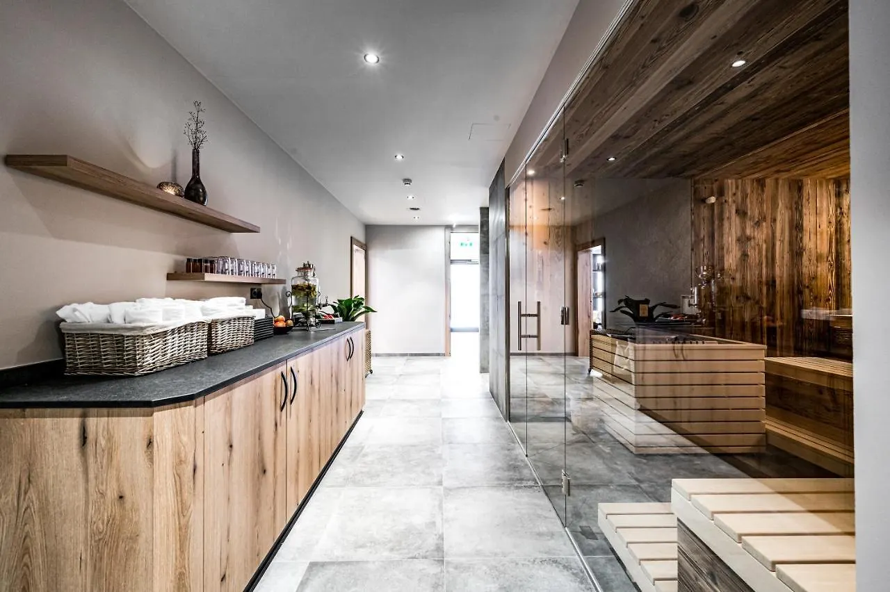 アパート Sonnalp Residences ゼルデン